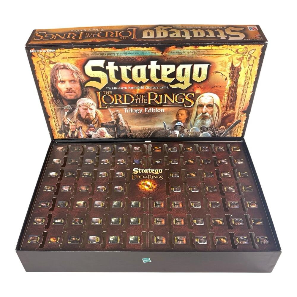 Stratego The Lord of the Rings Trilogy Edition - Board Game 2004 - Complete